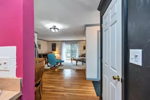 7 Governor Square, Peterborough, NH 03458 - Photo 13