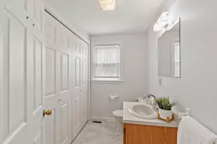5 Rachel Ct, Derry, NH 03038 - Photo 3