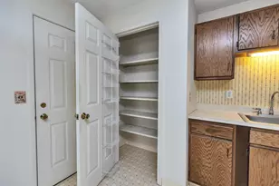 1 Northbrook Dr, Manchester, NH 03102 - Photo 5