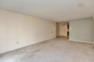1 Northbrook Dr, Manchester, NH 03102 - Photo 9