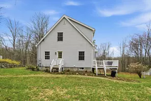 10 Upton Rd, Mont Vernon, NH 03057 - Photo 9