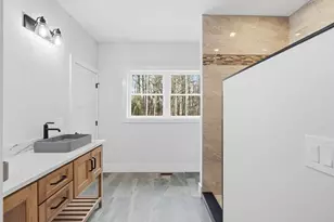 14 Stacey Ln, Chester, NH 03036 - Photo 25