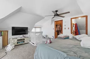 14 Pleasant St, Plymouth, NH 03264 - Photo 35