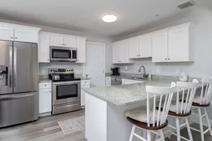 606 Southfield Ln, Peterborough, NH 03458 - Photo 7