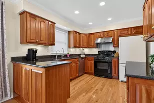 30 Charter St, Exeter, NH 03833 - Photo 9
