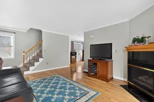 30 Charter St, Exeter, NH 03833 - Photo 3