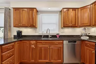 30 Charter St, Exeter, NH 03833 - Photo 11
