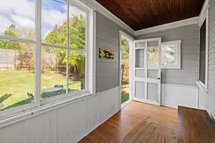 66 Wilder St, Hartford, VT 05001 - Photo 5