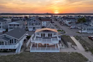 103 Ocean Dr, Seabrook, NH 03874 - Photo 3