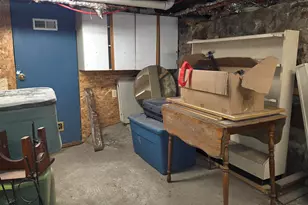 511 Goebel St, Berlin, NH 03570 - Photo 35