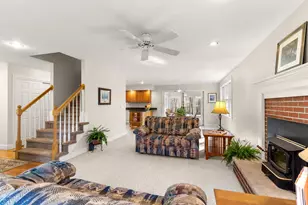 7 Lindon Dr, Brentwood, NH 03833 - Photo 9