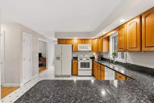7 Lindon Dr, Brentwood, NH 03833 - Photo 17