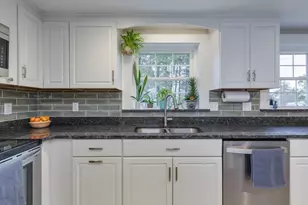 1057 Bound Tree Rd, Hopkinton, NH 03229 - Photo 5