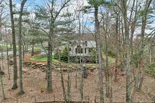 70 Spindlewick Dr, Nashua, NH 03062 - Photo 53