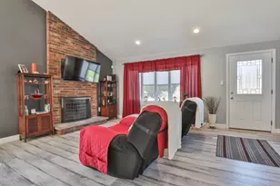 155 Robinson Rd, Hudson, NH 03051 - Photo 11