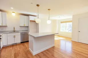 163 Woodview Way, Manchester, NH 03102 - Photo 5
