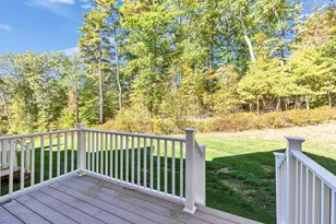 163 Woodview Way, Manchester, NH 03102 - Photo 3