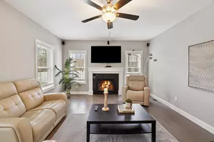 44 Sheffield St, Windham, NH 03087 - Photo 3