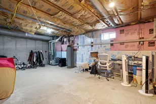 160 S Elm St, Manchester, NH 03103 - Photo 47