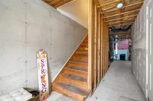 160 S Elm St, Manchester, NH 03103 - Photo 45