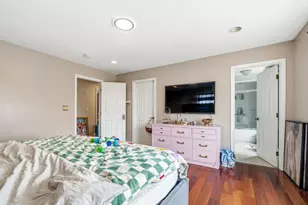 160 S Elm St, Manchester, NH 03103 - Photo 13