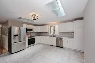 50 Edinburgh Dr, Bedford, NH 03110 - Photo 11