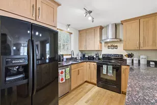 16 Kearns Dr, Merrimack, NH 03054 - Photo 11