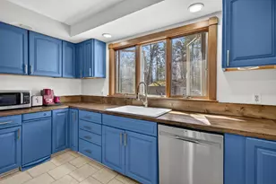 314 Wentworth Rd, Brookfield, NH 03872 - Photo 1