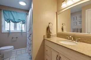 21 Gloucester Ln, Nashua, NH 03063 - Photo 19