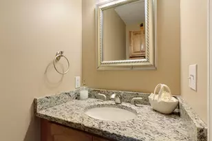 21 Gloucester Ln, Nashua, NH 03063 - Photo 13