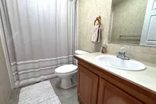 75 Hilton Ave, Exeter, NH 03833 - Photo 13