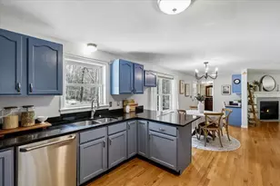12 Butterfield Ln, Bedford, NH 03110 - Photo 9