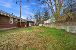 58 President Rd, Manchester, NH 03103 - Photo 3