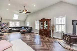 13 Johnson St, Windham, NH 03087 - Photo 25