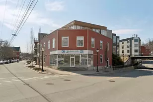 15 Railroad Row, Hartford, VT 05001 - Photo 27