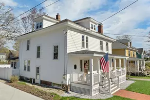951 Chestnut St, Manchester, NH 03104 - Photo 3