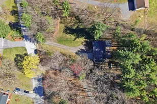 21 Brook Dr, Hudson, NH 03051 - Photo 3