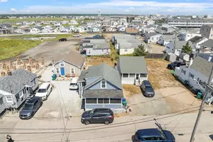 22-24 Perkins Ave, Hampton, NH 03842 - Photo 3