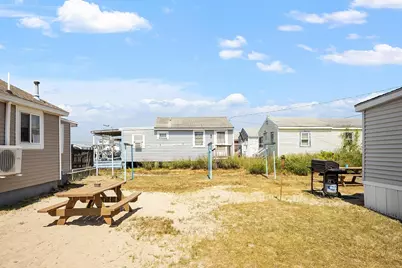 22-24 Perkins Avenue, Hampton, NH 03842 - Photo 5