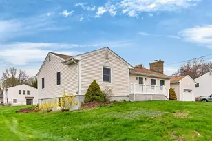 13 Darryl Ln, Salem, NH 03079 - Photo 3