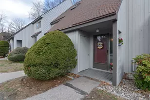 5 Harwich Ct, Merrimack, NH 03054 - Photo 1