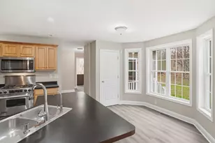 46 Cherrywood Dr, Nashua, NH 03062 - Photo 7