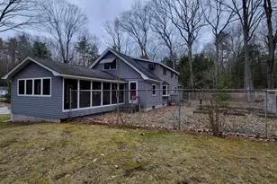 108 Harriman Hill Rd, Raymond, NH 03077 - Photo 3