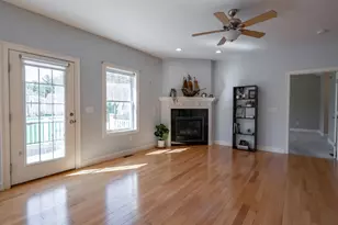 12 Torrey Pines Cir, Plaistow, NH 03865 - Photo 3