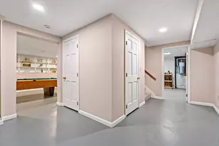 12 Magazine St, Bedford, NH 03110 - Photo 39