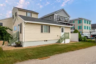 7-11 Redman St, Hampton, NH 03842 - Photo 3