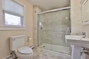 25 Eastman St, Nashua, NH 03060 - Photo 27