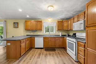 496 Loudon Rd, Pittsfield, NH 03263 - Photo 11