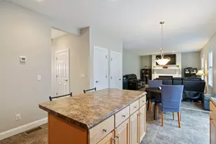 22 Rolling Woods Dr, Hudson, NH 03051 - Photo 17