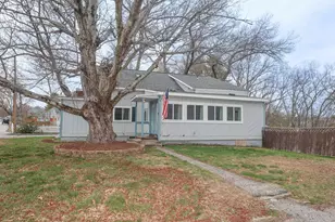 63 St Marie St, Manchester, NH 03102 - Photo 3